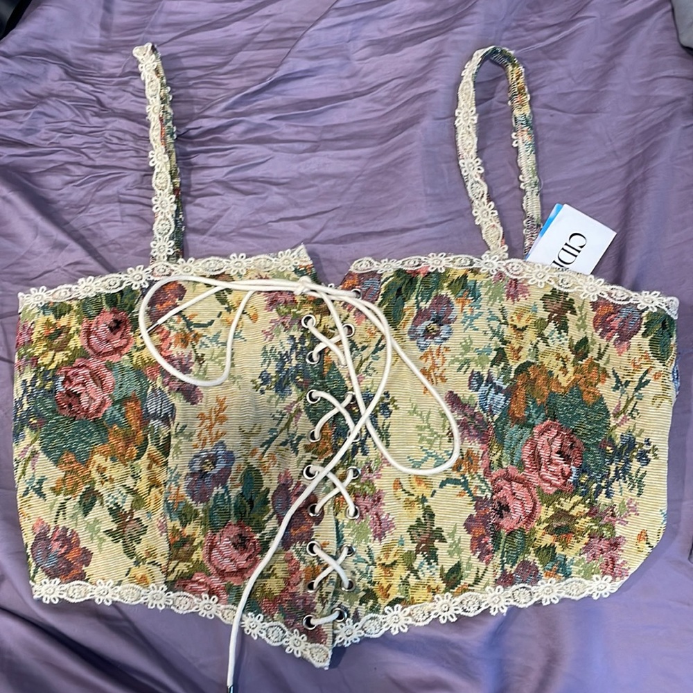 Beautiful floral corset top!🧚🏼✨Brand new!